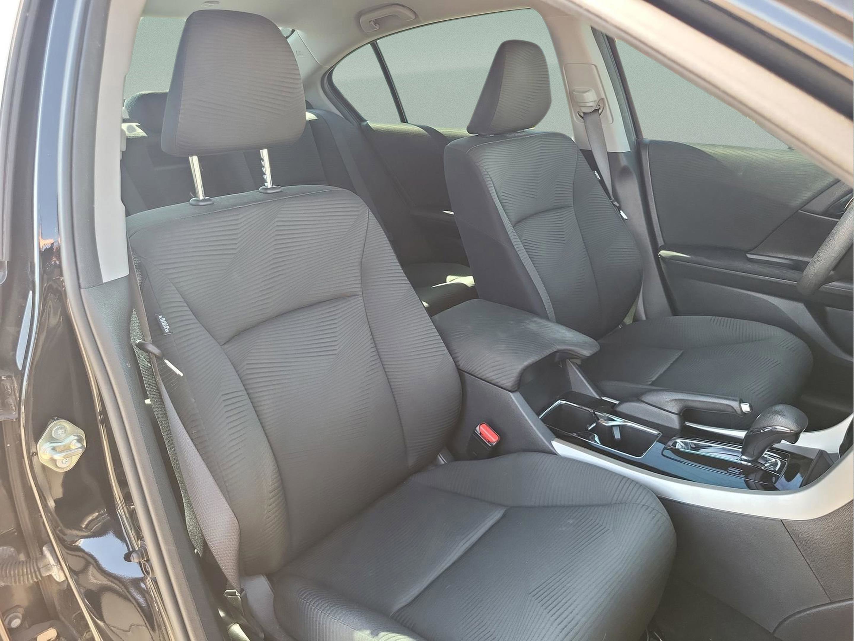 Certified 2017 Honda Accord LX image 19