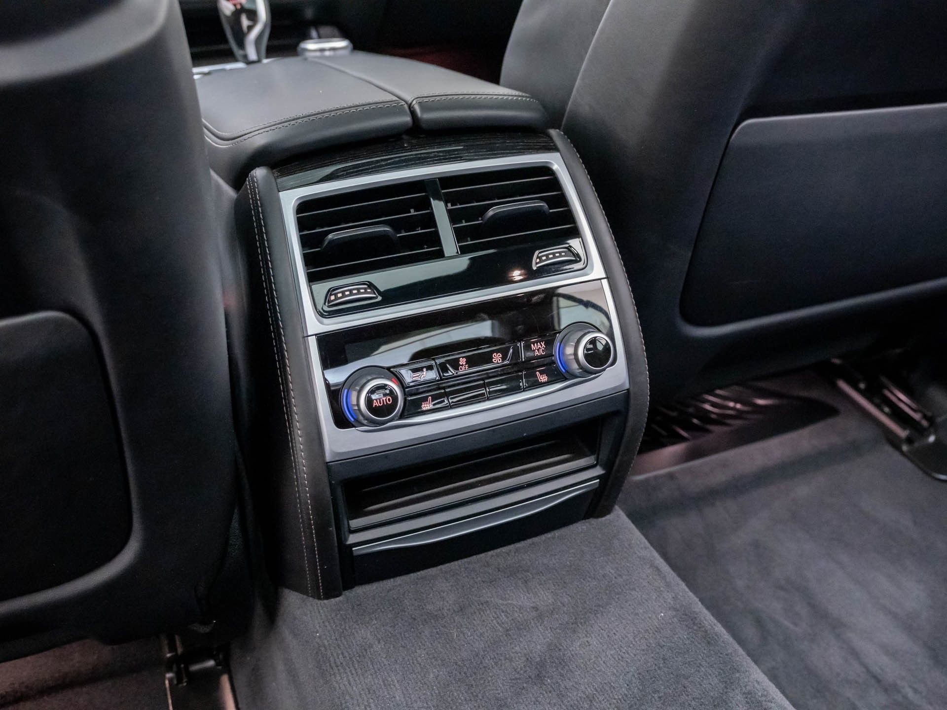 Used 2019 BMW 750i xDrive image 20