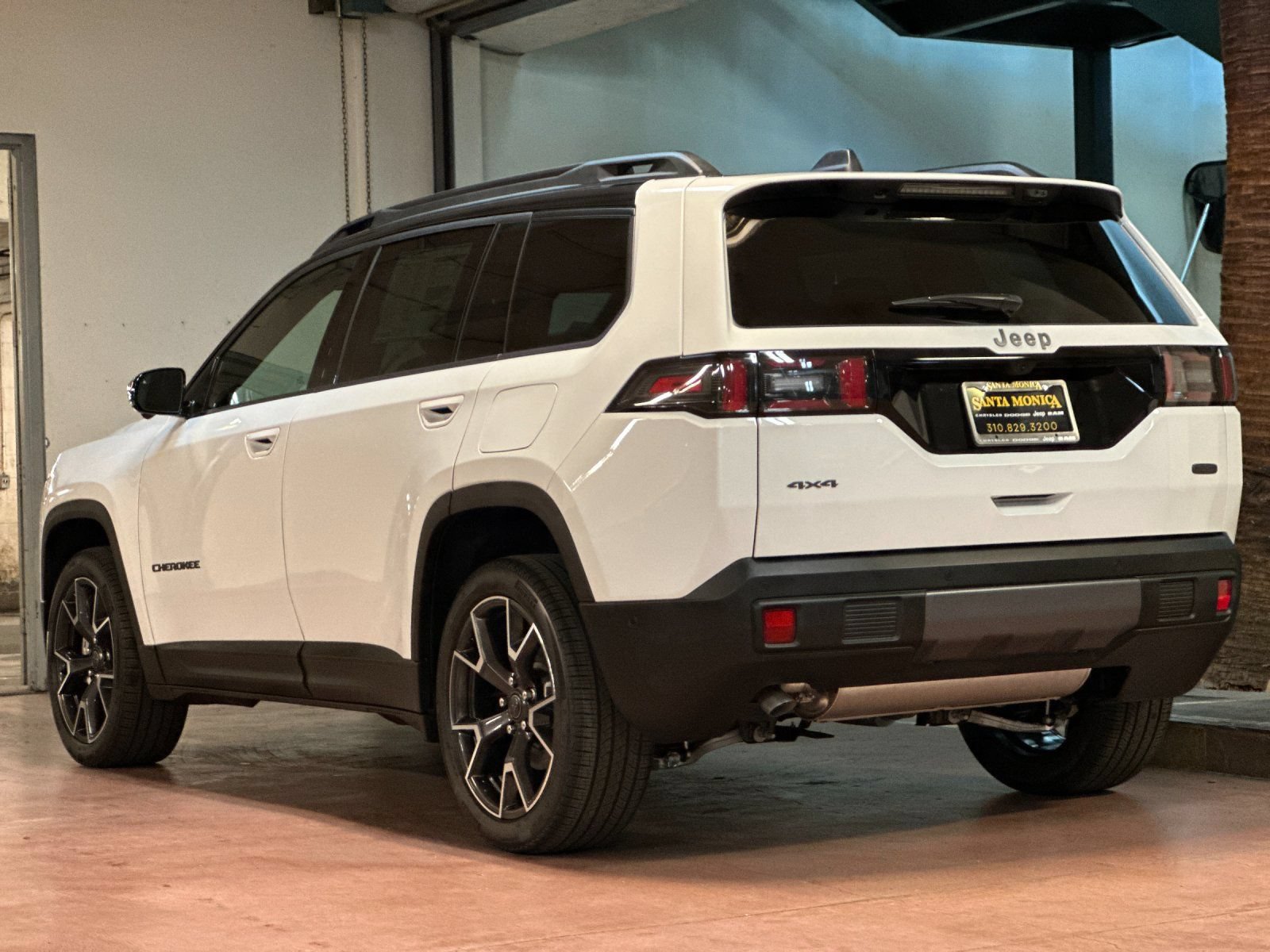 New 2026 Jeep Cherokee Overland w/ Advanced Pro Tech Group AWD/4WD image 3