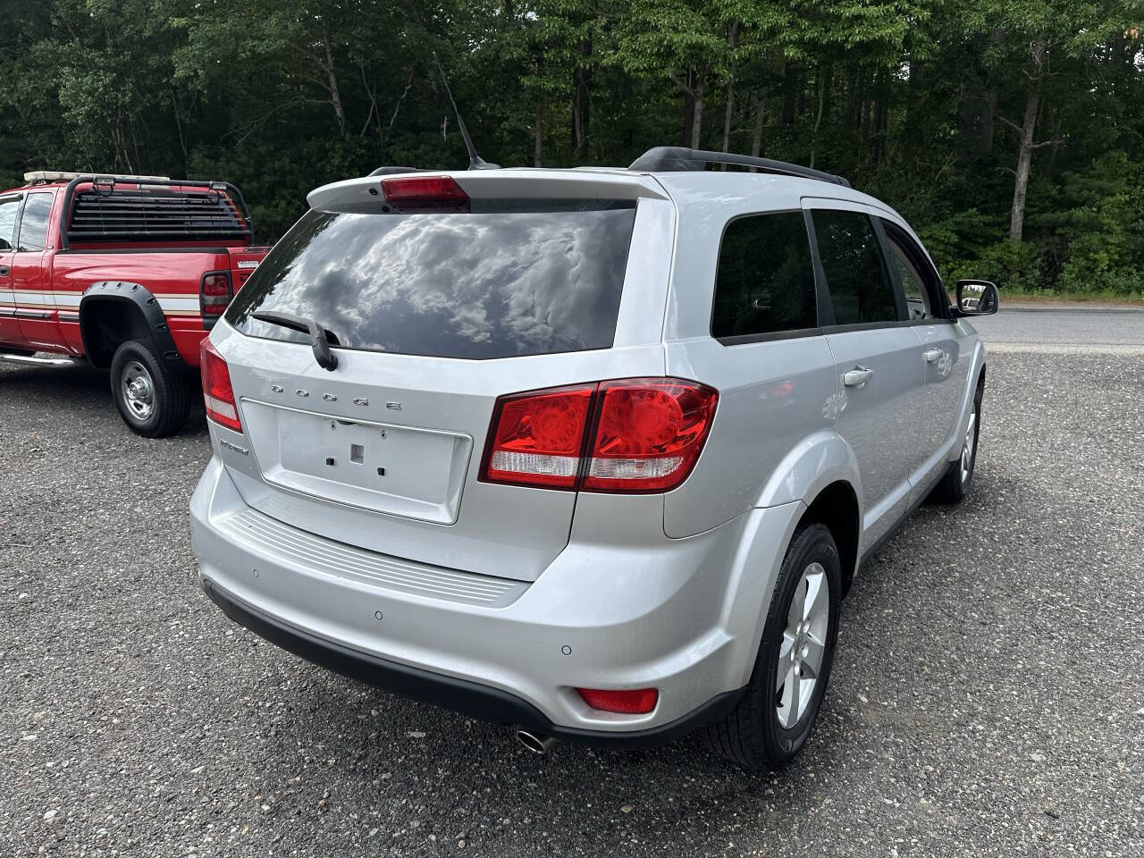 Used 2011 Dodge Journey Mainstreet w/ Safe & Sound Group FWD image 16