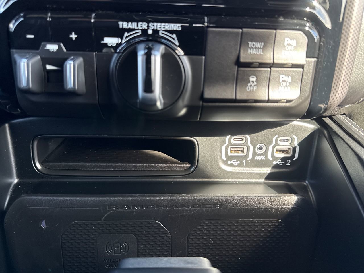 Used 2024 RAM 2500 Limited image 24