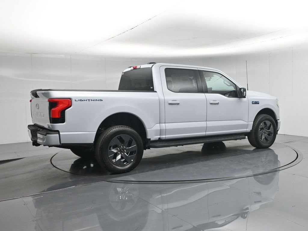 New 2025 Ford F150 Lightning Flash AWD/4WD image 27