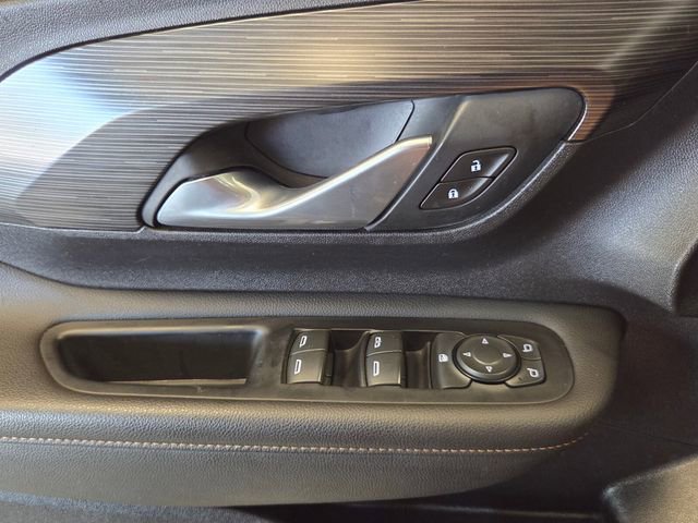 Used 2020 GMC Terrain SLT AWD/4WD image 25