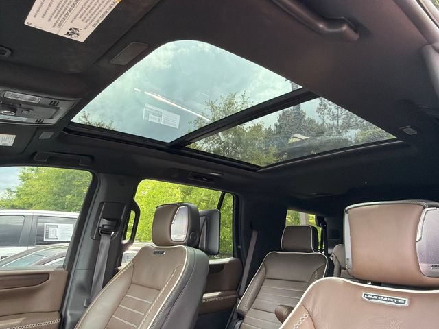 Used 2025 GMC Yukon Denali Ultimate AWD/4WD image 33