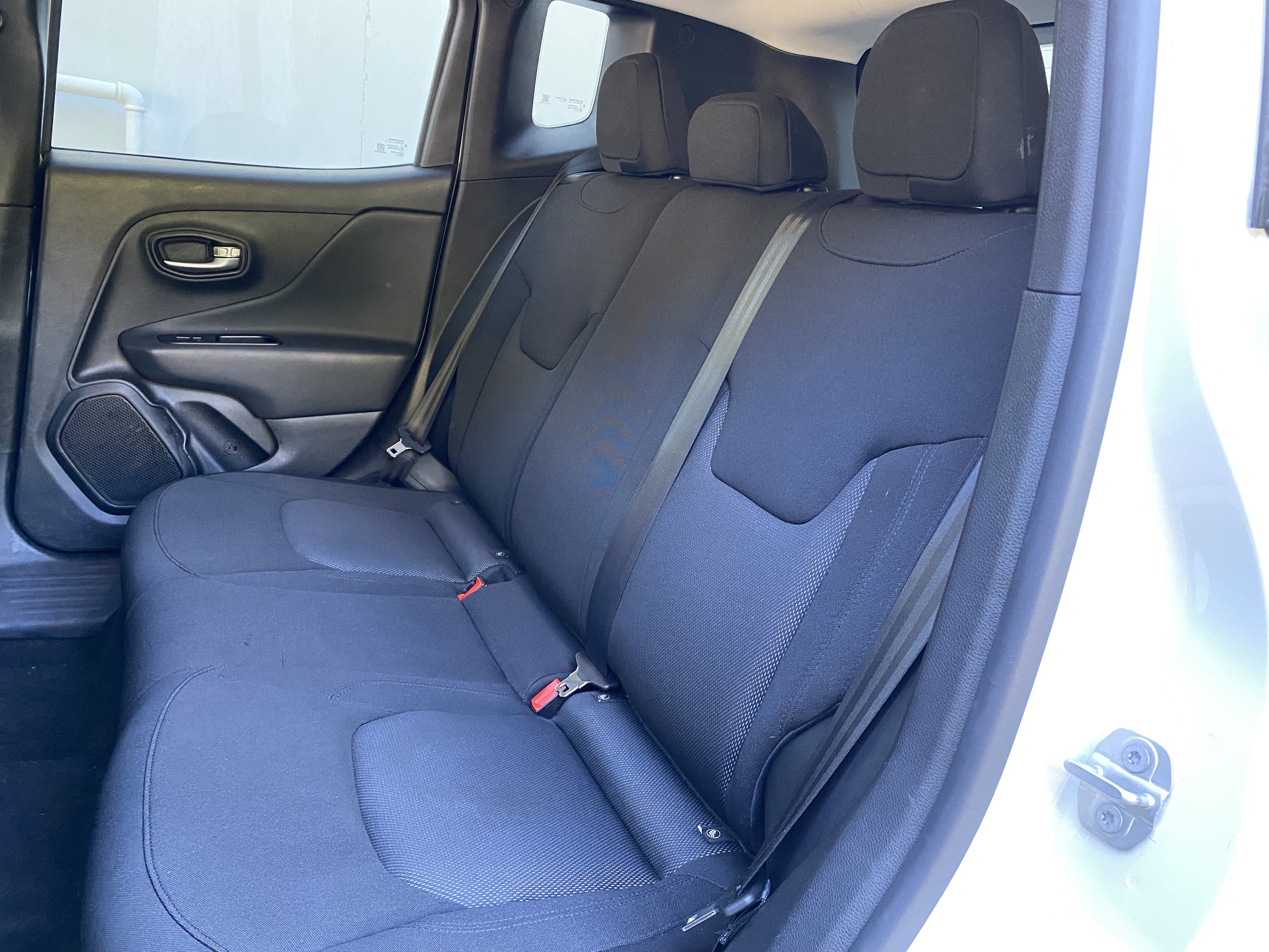 Used 2022 Jeep Renegade Sport w/ Sport Appearance Group AWD/4WD image 35