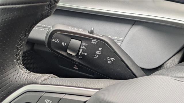 New 2026 Volkswagen Tiguan SE R-Line AWD/4WD image 16