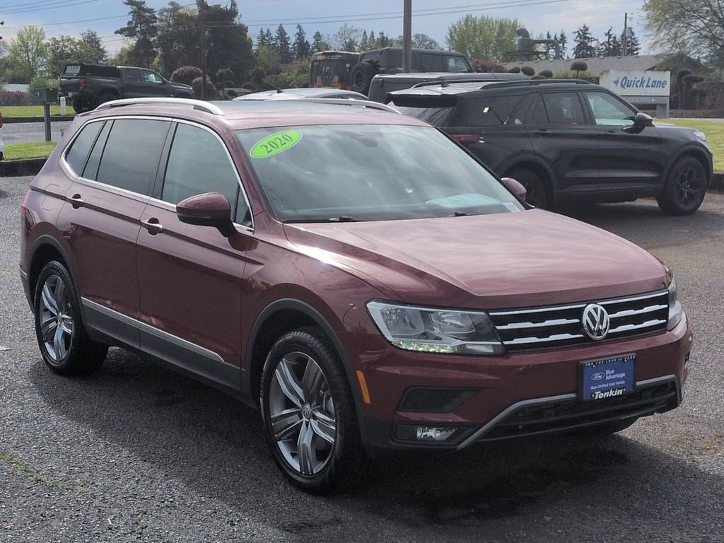 Used 2020 Volkswagen Tiguan SEL w/ 3rd Row Seat Package AWD/4WD image 7
