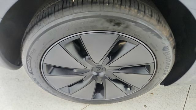 Used 2025 Tesla Model 3 Long Range image 57