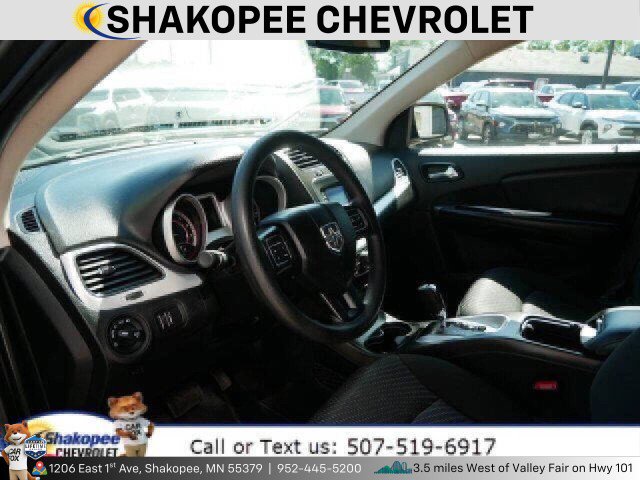 Used 2019 Dodge Journey SE image 7