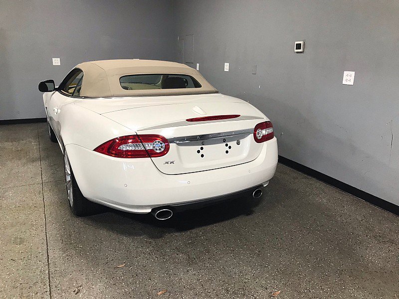 Used 2010 Jaguar XK Convertible image 8