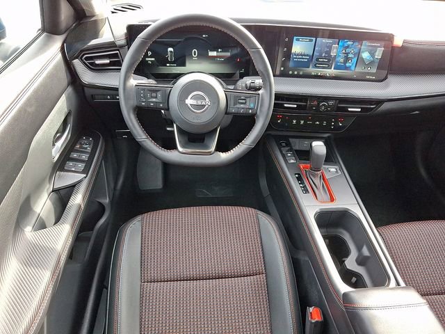 New 2026 Nissan Kicks SR w/ SR Premium Package FWD image 11