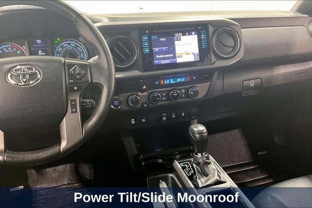 Used 2018 Toyota Tacoma TRD Sport AWD/4WD image 13