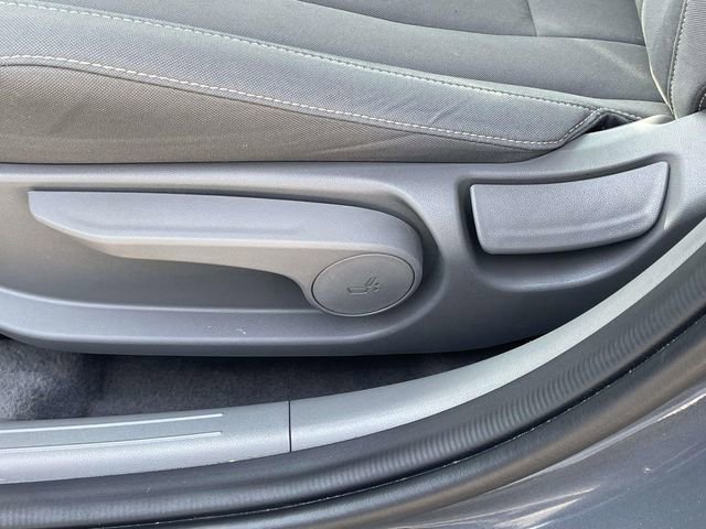 Certified 2025 Hyundai Elantra Sport image 13