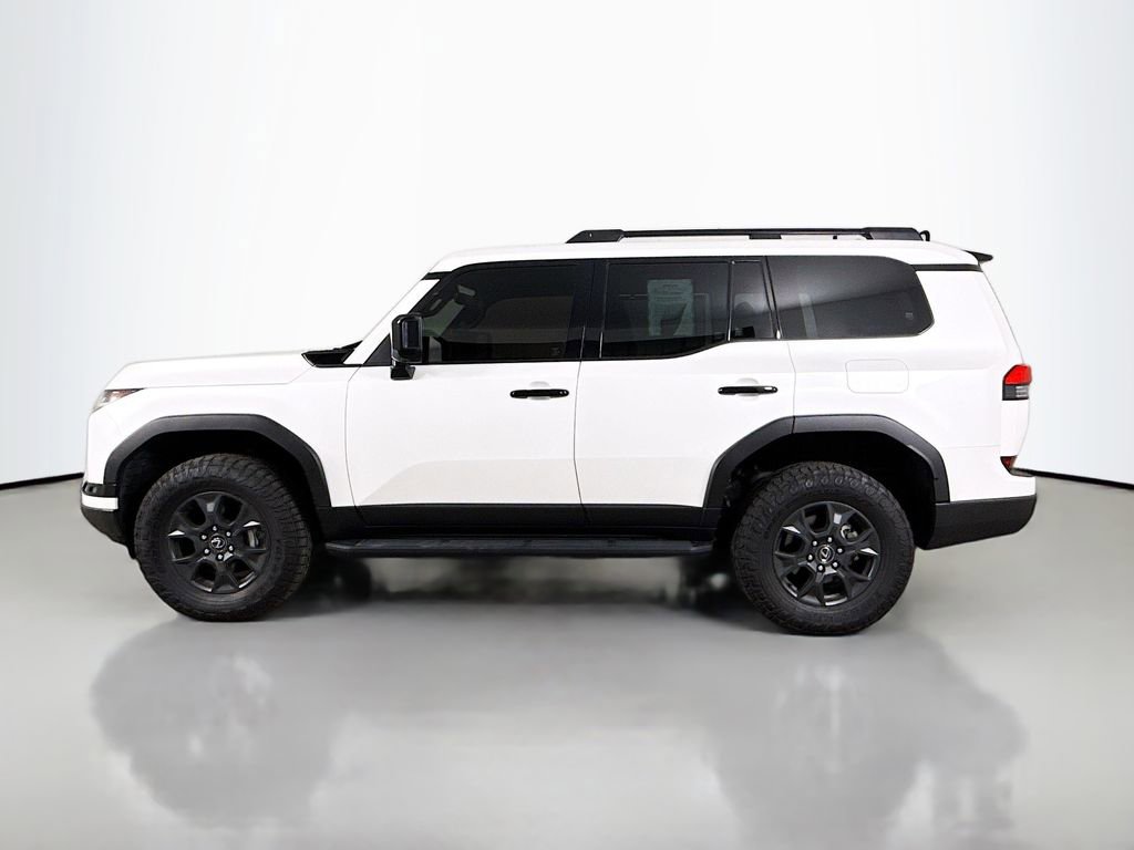 Used 2024 Lexus GX 550 image 4