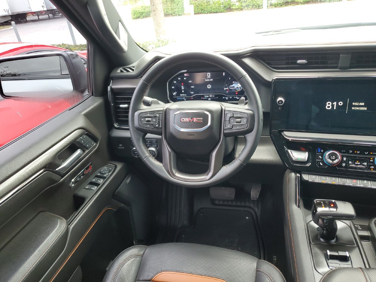 Used 2024 GMC Sierra 1500 AT4 w/ Technology Package AWD/4WD image 13