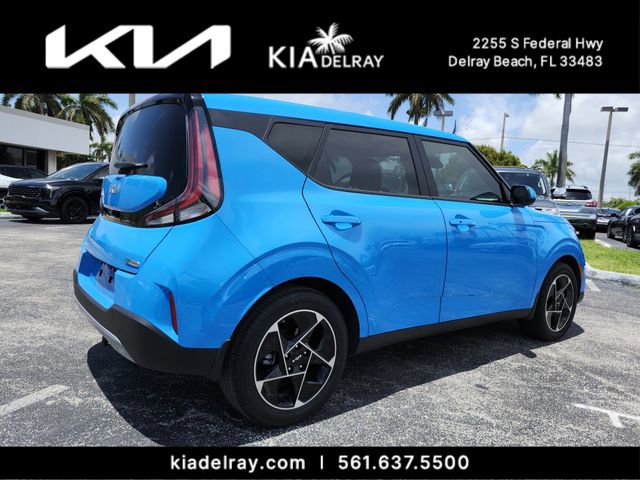 Used 2025 Kia Soul EX FWD image 3