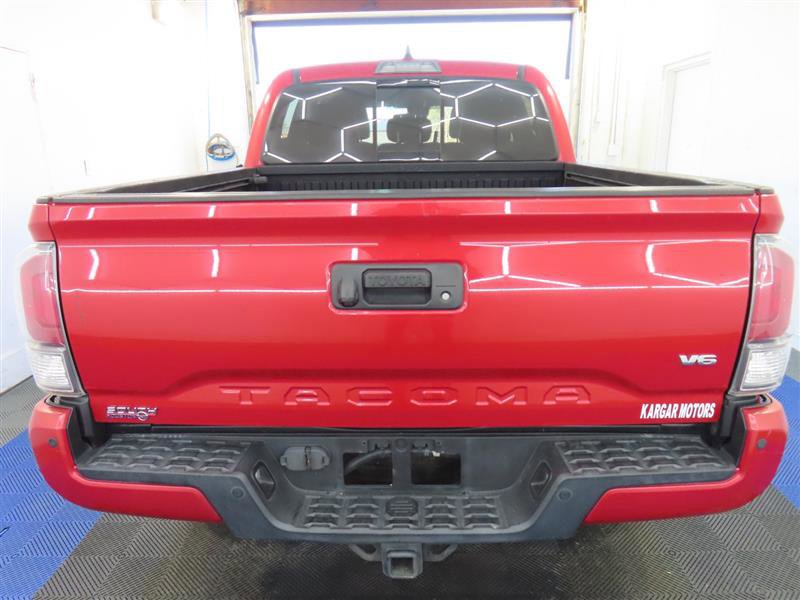 Used 2021 Toyota Tacoma TRD Off-Road w/ Technology Package image 11