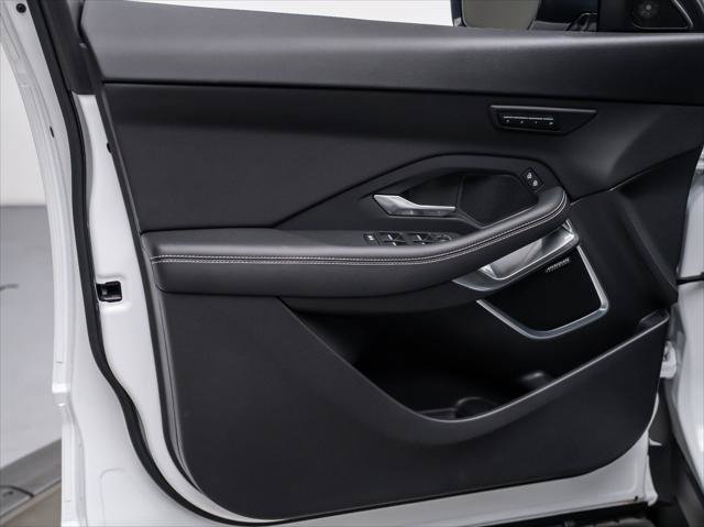New 2024 Jaguar E-PACE R-Dynamic SE AWD/4WD image 24