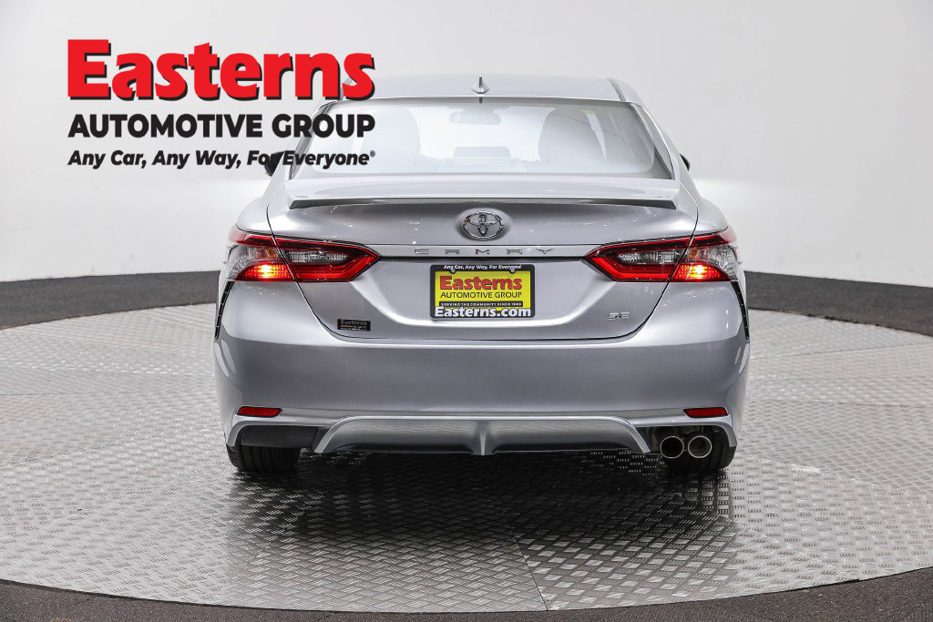 Used 2024 Toyota Camry SE FWD image 7
