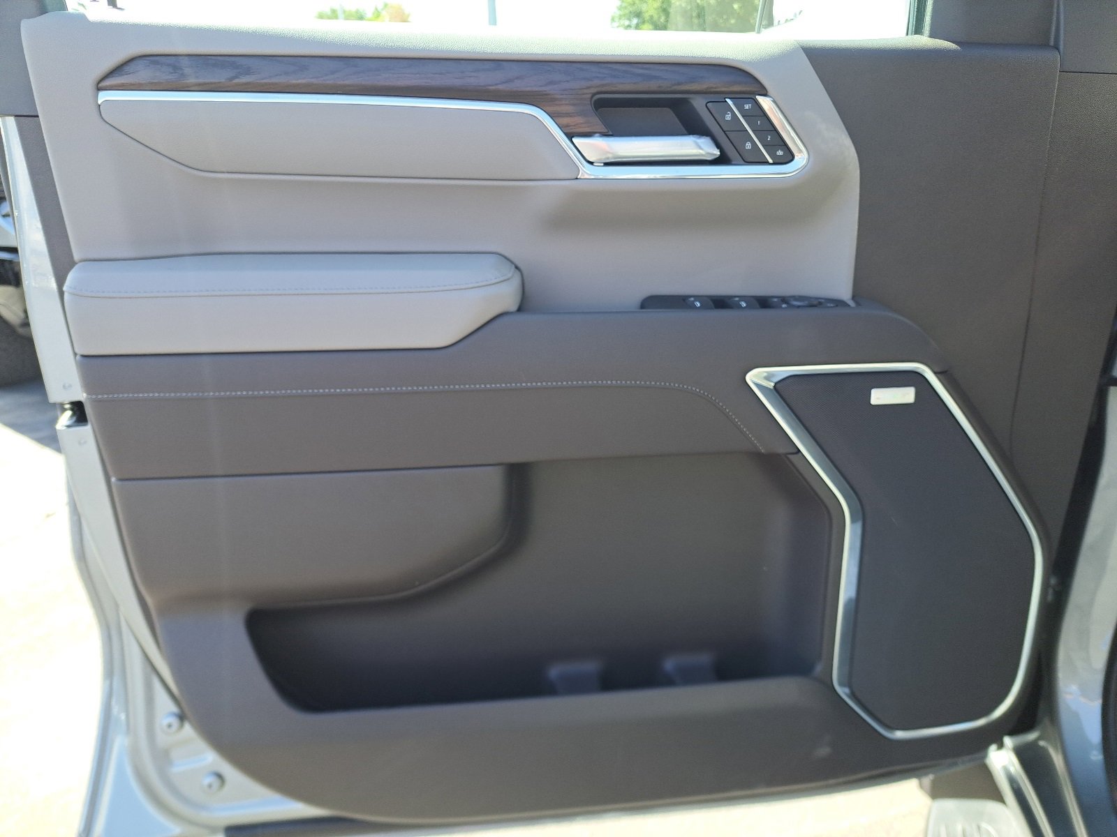New 2026 GMC Sierra 1500 SLT w/ SLT Premium Package image 22