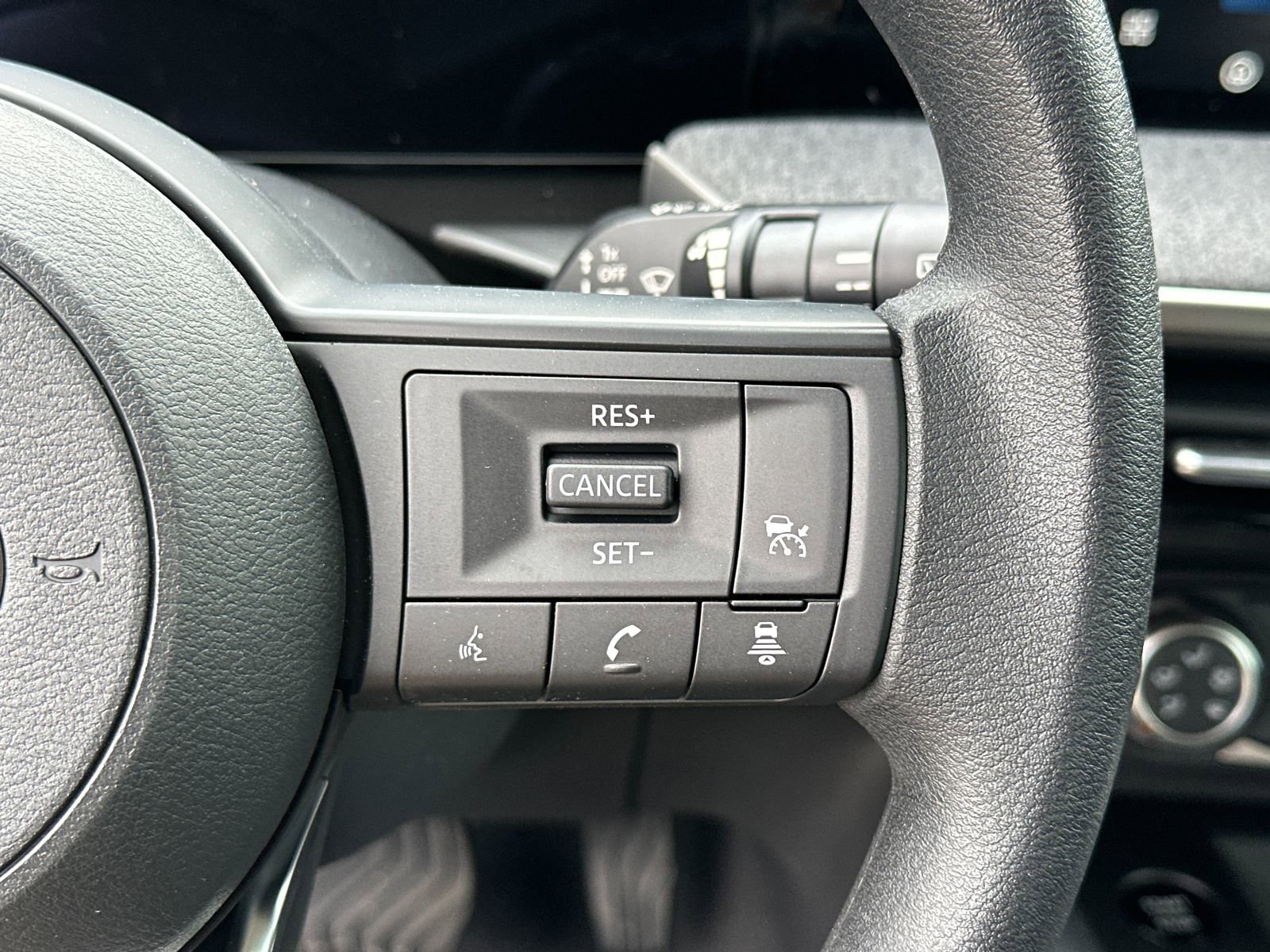 New 2026 Nissan Kicks S image 24