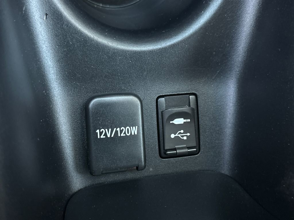 Used 2018 Toyota Prius Two image 28