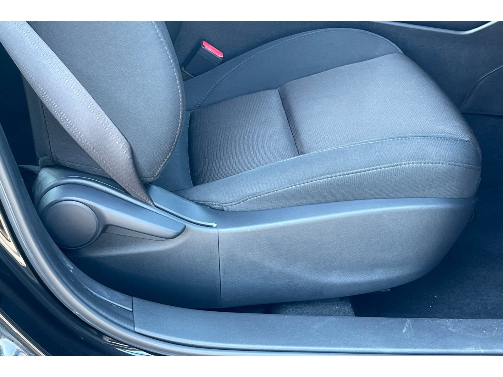 Certified 2022 MAZDA MAZDA3 Sedan FWD image 22