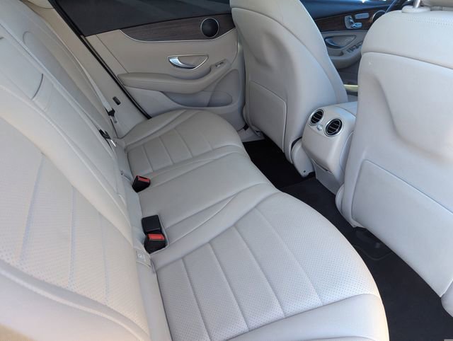 Used 2022 Mercedes-Benz GLC 300 4MATIC image 13