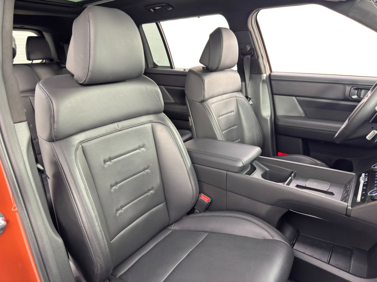 Used 2024 Hyundai Santa Fe Calligraphy image 36