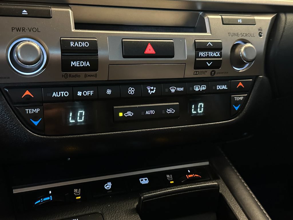 Used 2017 Lexus ES 350 w/ Luxury Package FWD image 15