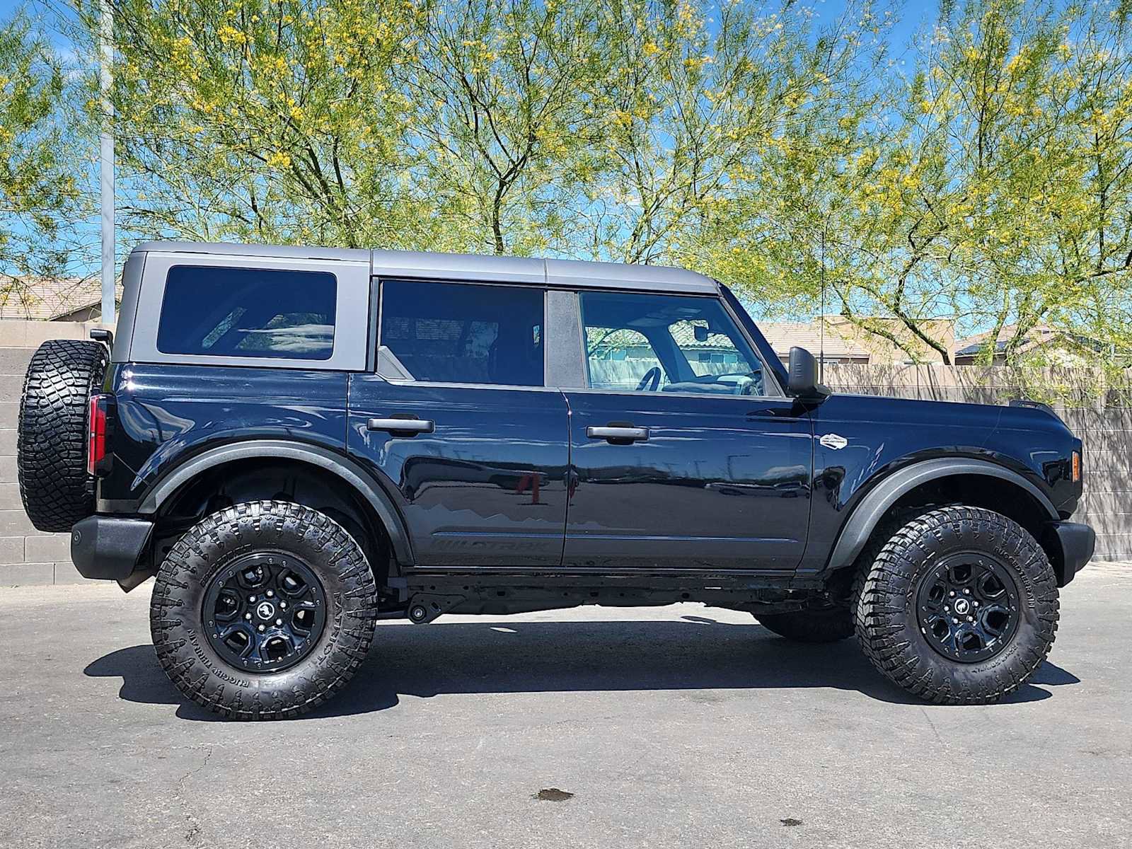 Used 2022 Ford Bronco Wildtrak image 10