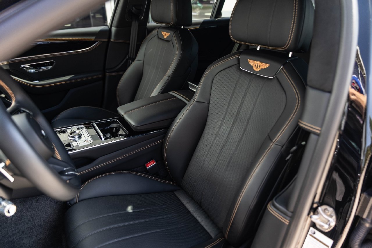 Certified 2025 Bentley Flying Spur Plug-In Hybrid AWD/4WD image 21