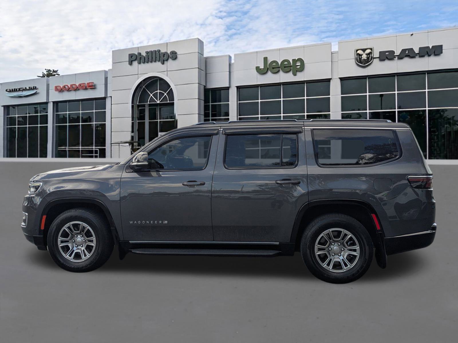 Used 2023 Jeep Wagoneer 2WD w/ Mopar Step-Up Package image 6