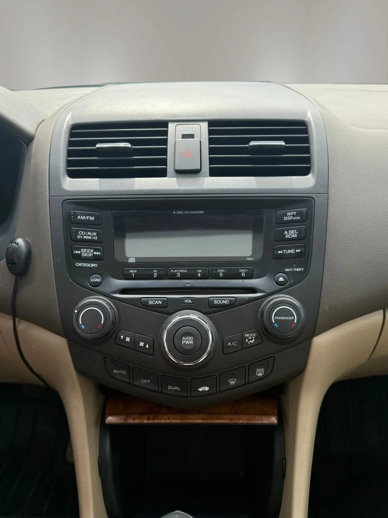Used 2005 Honda Accord EX-L image 18