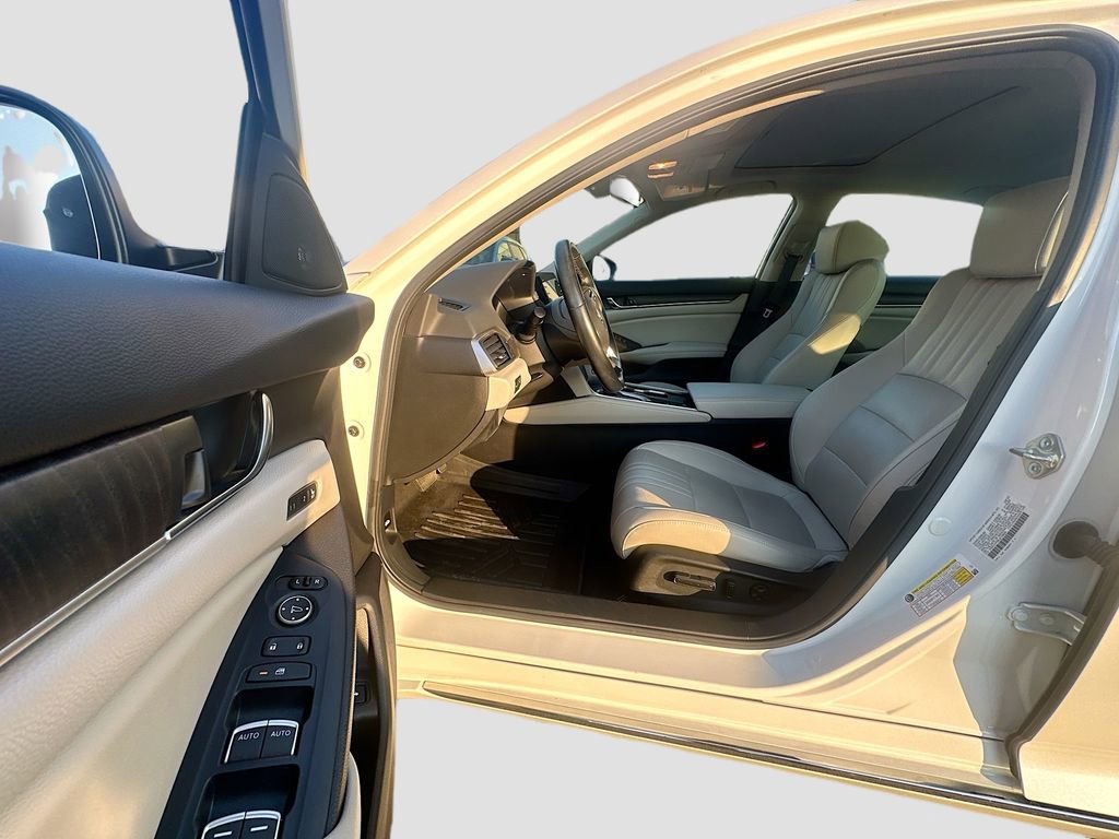 Used 2020 Honda Accord EX-L image 12