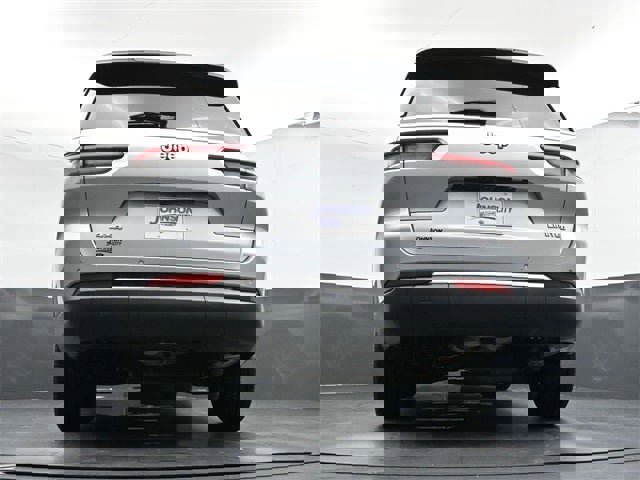 Used 2023 Jeep Grand Cherokee L Limited image 38