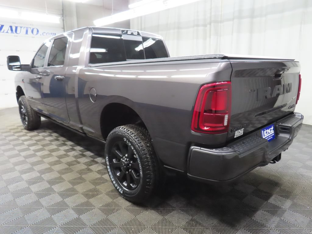 Used 2026 RAM 2500 Laramie AWD/4WD image 7