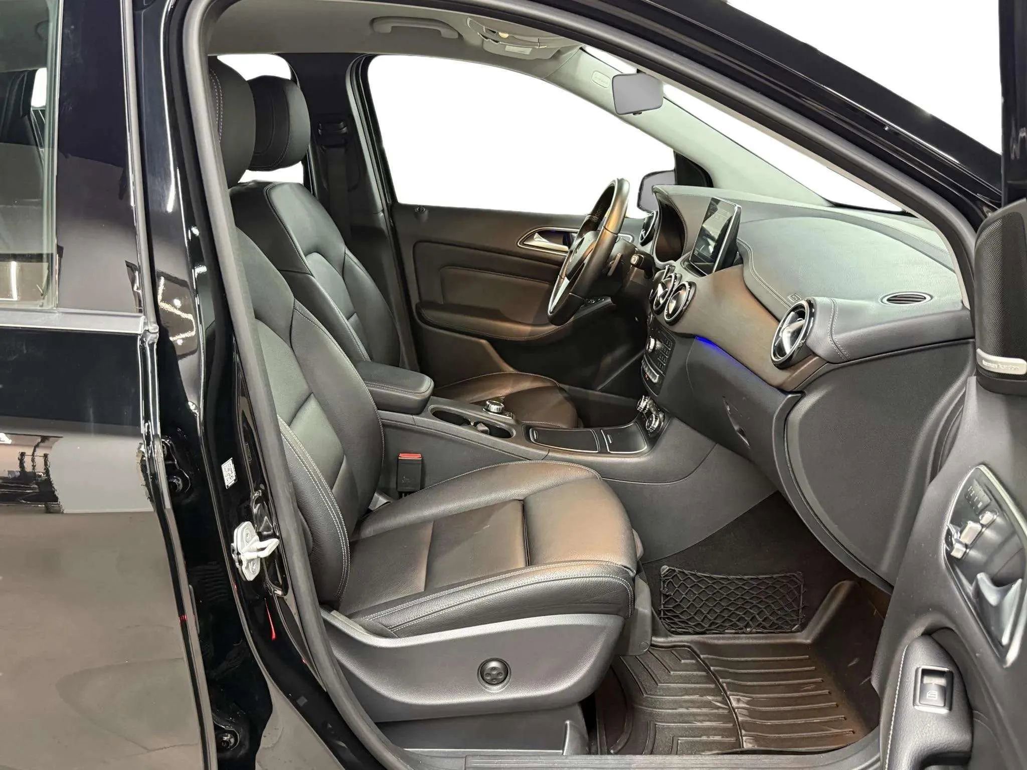 Used 2016 Mercedes-Benz B 250e image 12