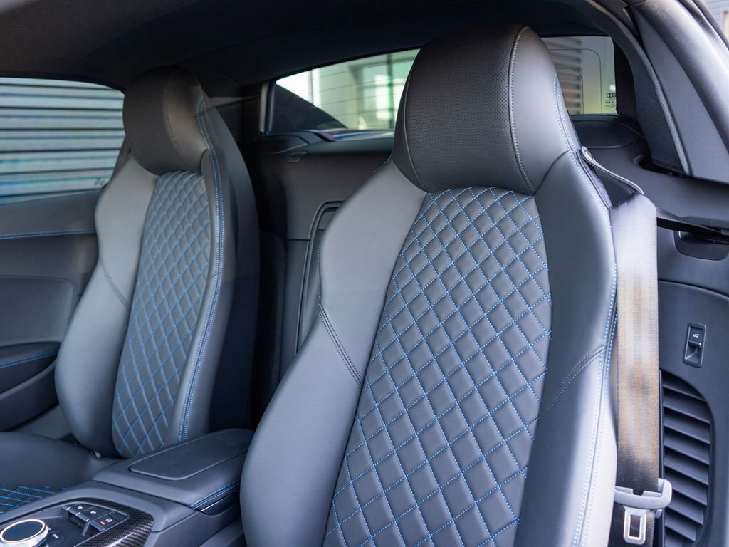 Used 2023 Audi R8 V10 performance image 4