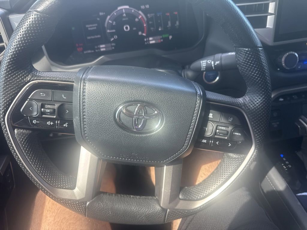 Used 2024 Toyota Tundra Limited AWD/4WD image 21