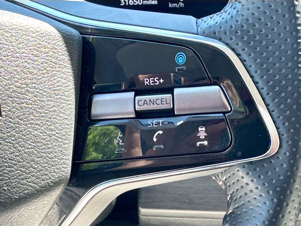 Used 2023 Nissan Ariya FWD image 11