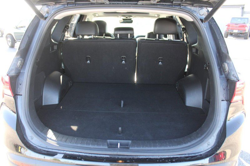 Used 2023 Hyundai Santa Fe SEL w/ Premium Package AWD/4WD image 6