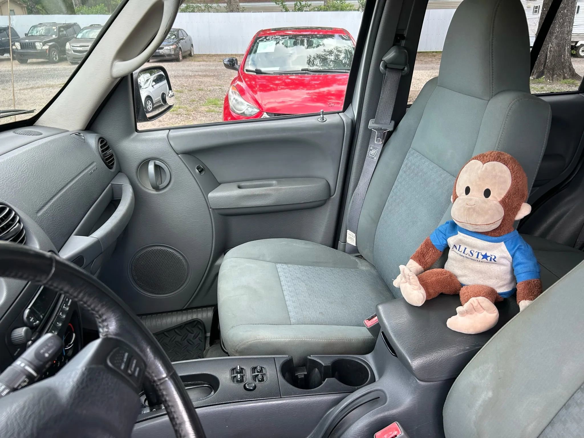 Used 2005 Jeep Liberty Sport image 14