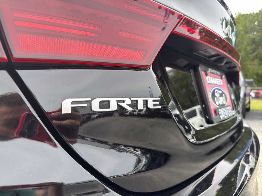 Used 2023 Kia Forte GT-Line w/ GT-Line Technology Package FWD image 40