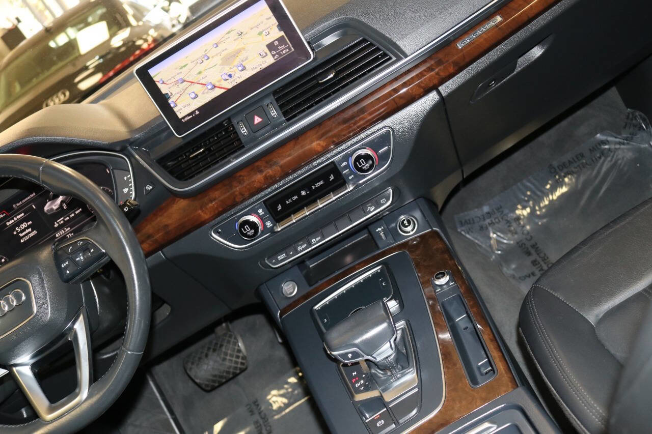 Used 2018 Audi Q5 2.0T Premium image 24