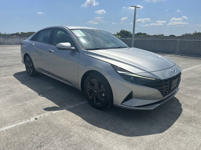 Used 2023 Hyundai Elantra SEL image 19