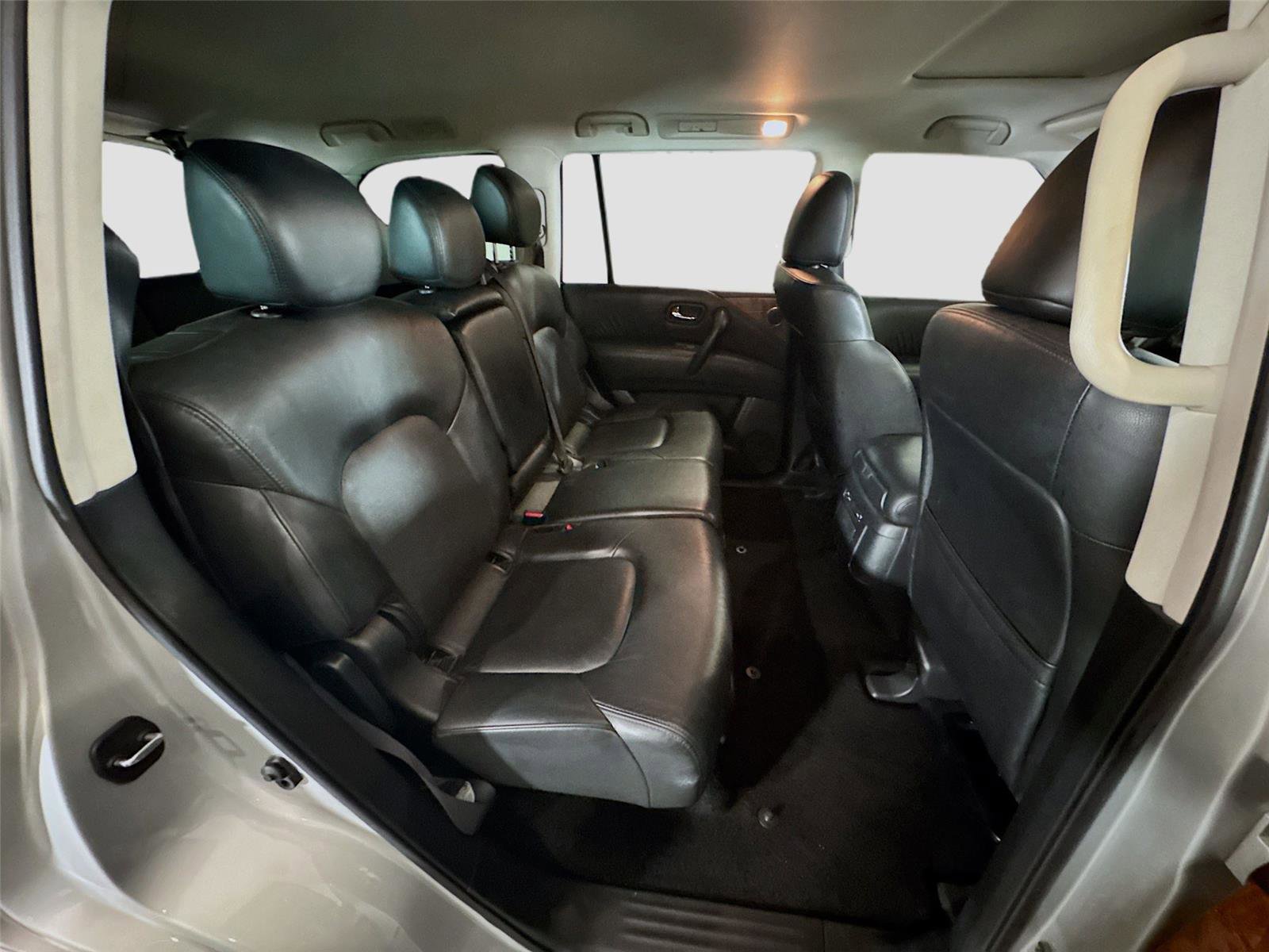 Used 2023 Nissan Armada SL image 13
