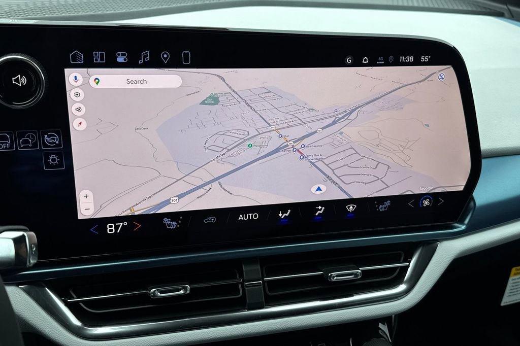 New 2026 Chevrolet Equinox EV LT w/ LPO, Blackout Package FWD image 18