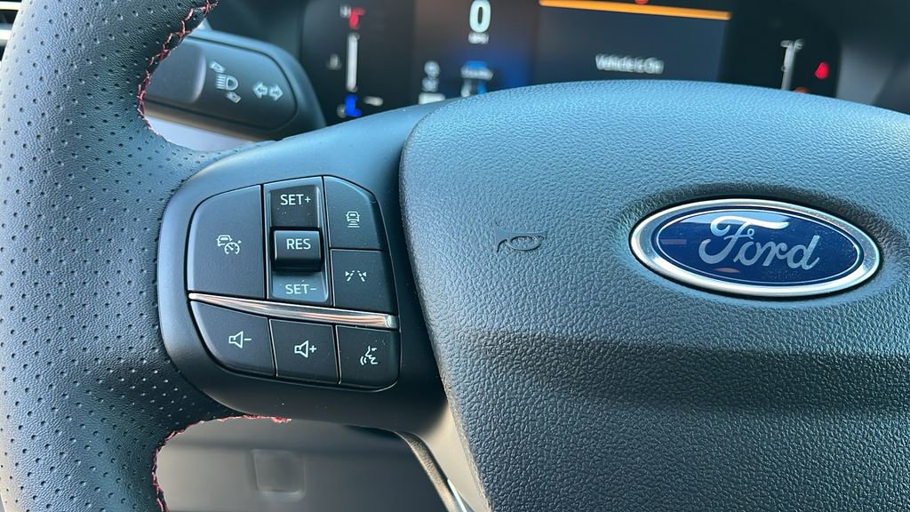 New 2025 Ford Escape ST-Line w/ Tech Pack #1 image 18