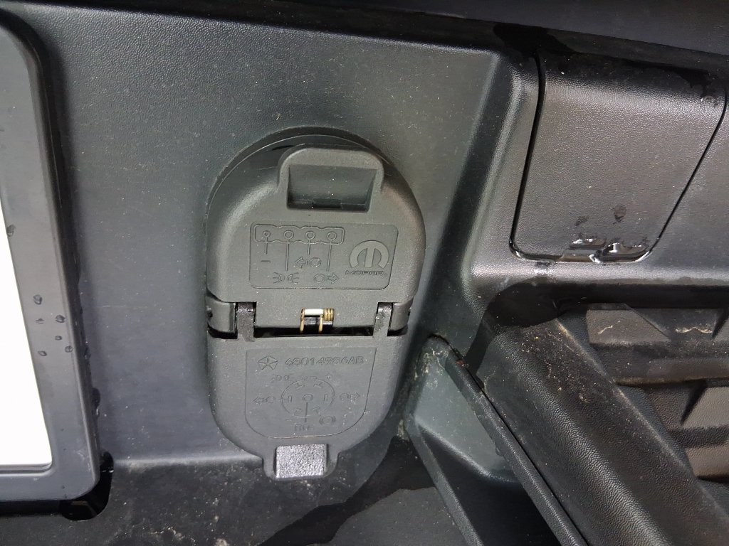 Used 2023 RAM 1500 Big Horn AWD/4WD image 14